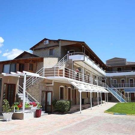Dolce Italia Residence Radhimë エクステリア 写真