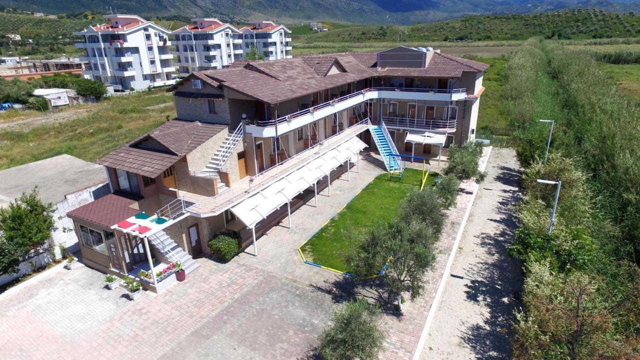 Dolce Italia Residence Radhimë エクステリア 写真
