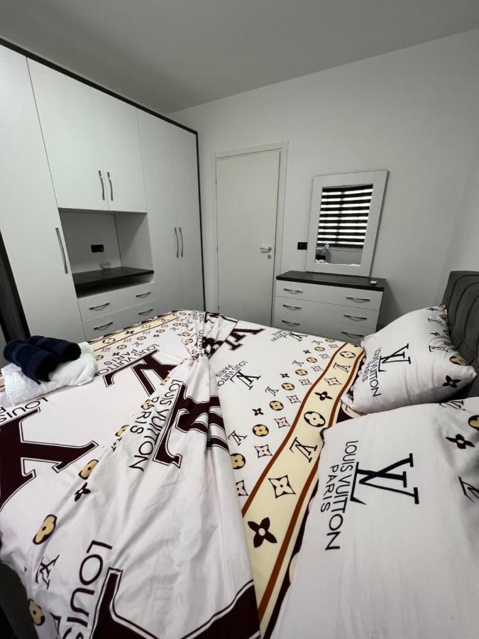 Dolce Italia Residence Radhimë エクステリア 写真